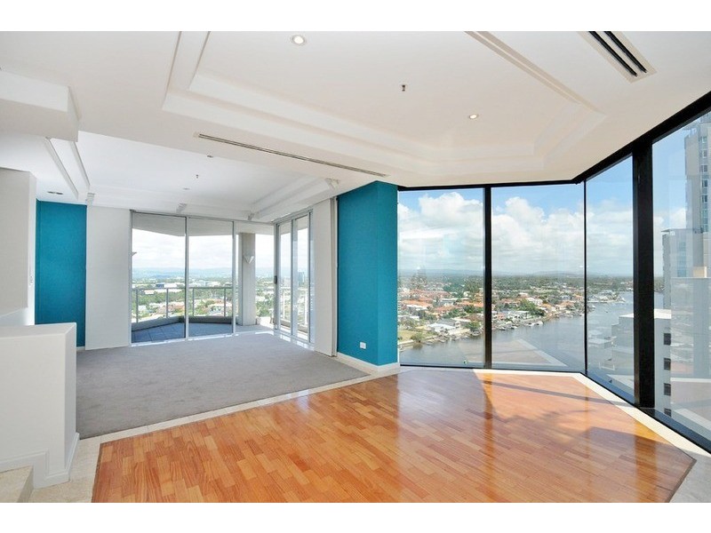 15/ ‘Solitaire’ 20 riverview Parade, Surfers Paradise QLD 4217