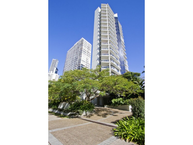 15/ ‘Solitaire’ 20 riverview Parade, Surfers Paradise QLD 4217