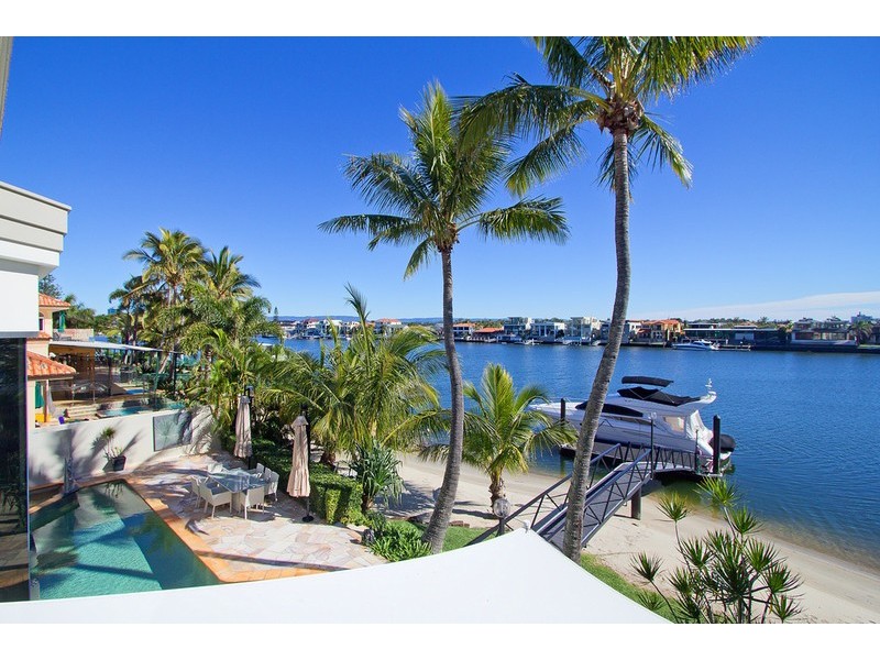 24 Paradise Place, Surfers Paradise QLD 4217