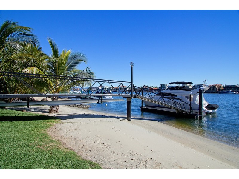24 Paradise Place, Surfers Paradise QLD 4217