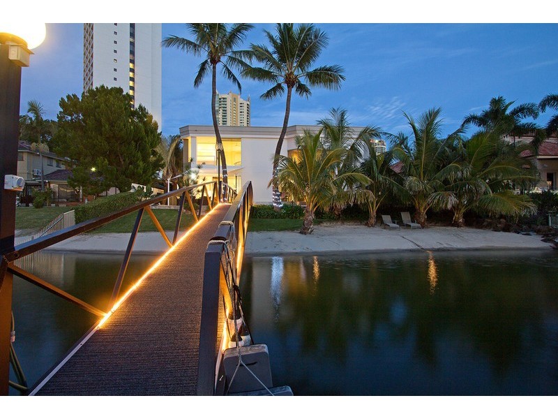 24 Paradise Place, Surfers Paradise QLD 4217