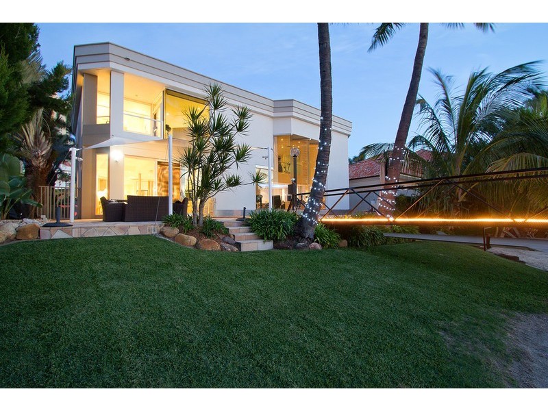 24 Paradise Place, Surfers Paradise QLD 4217