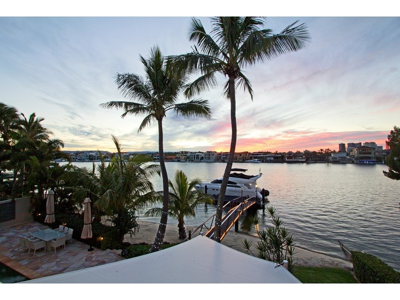 24 Paradise Place, Surfers Paradise QLD 4217