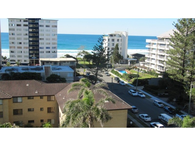 ‘Aristocrat’ 19 Aubrey Street, Surfers Paradise QLD 4217
