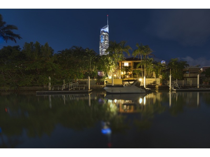 2/26 Paradise Island, Surfers Paradise QLD 4217