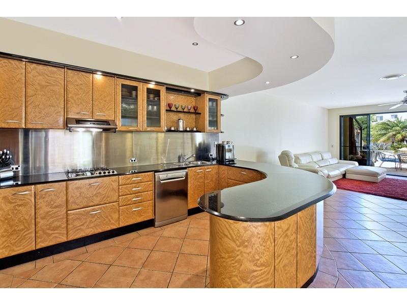 2/26 Paradise Island, Surfers Paradise QLD 4217