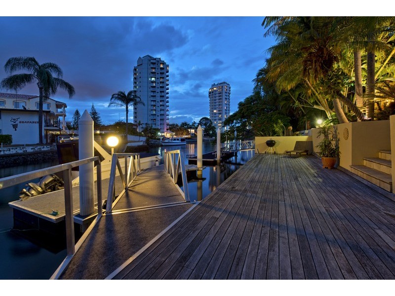 2/26 Paradise Island, Surfers Paradise QLD 4217