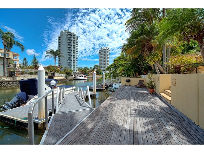 2/26 Paradise Island, Surfers Paradise QLD 4217