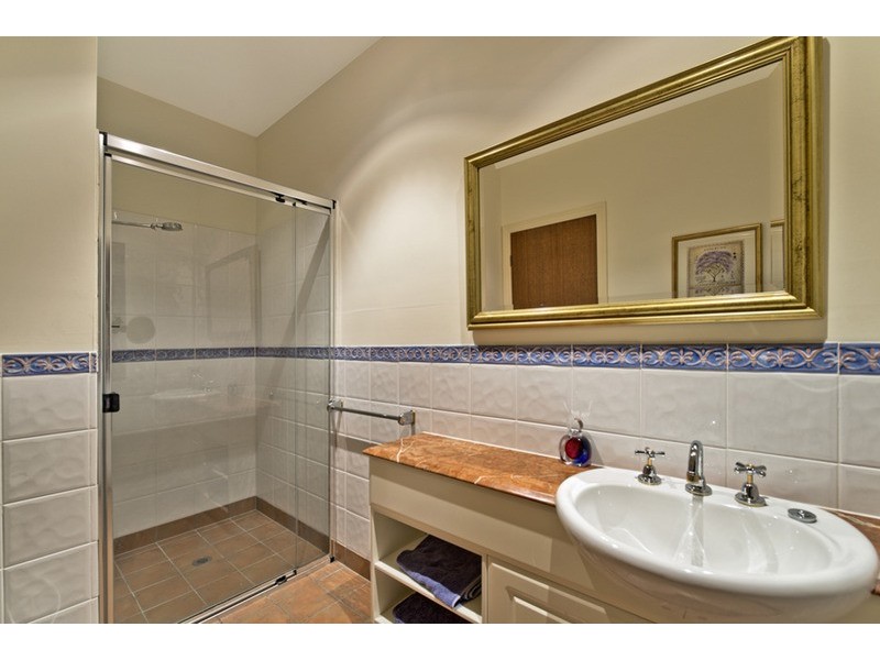 2/26 Paradise Island, Surfers Paradise QLD 4217