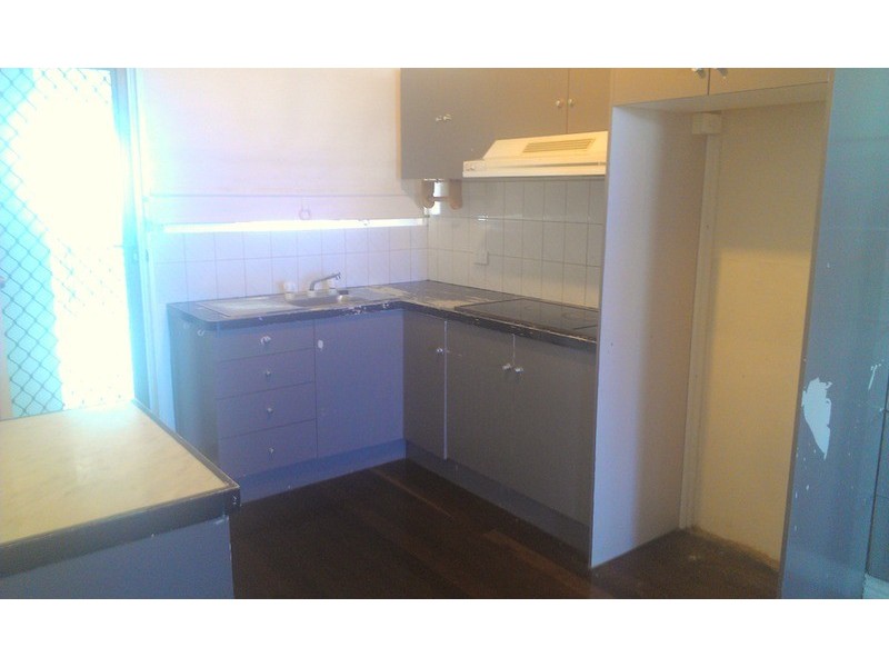296 The Esplanade, Miami QLD 4220