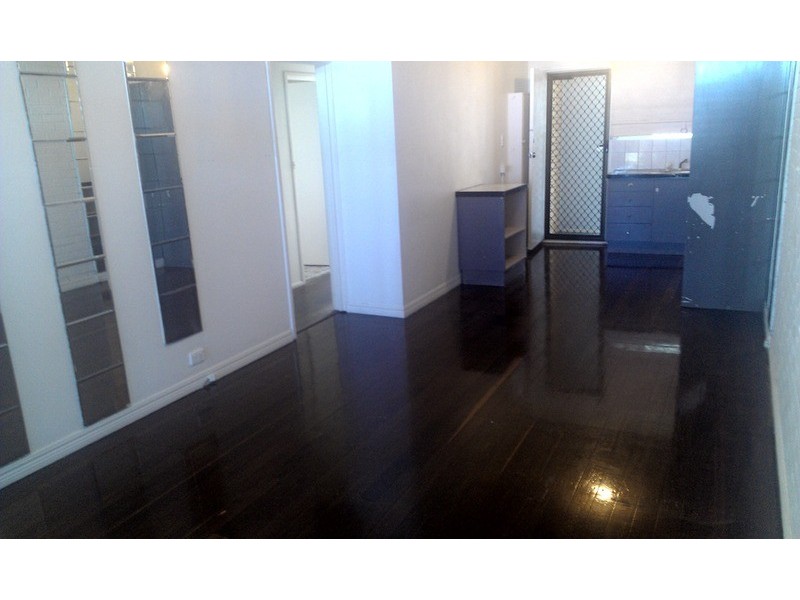 296 The Esplanade, Miami QLD 4220