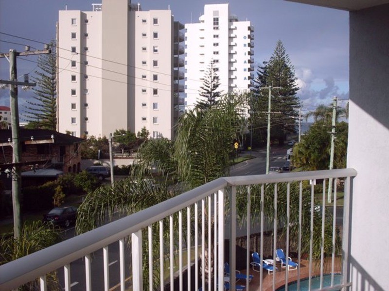 220 Surf Parade, Surfers Paradise QLD 4217