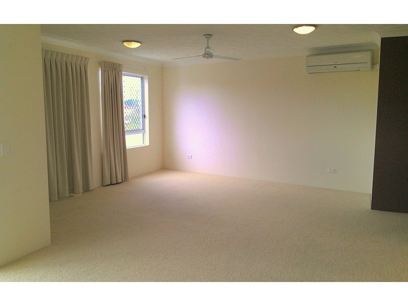 4 Proud Street, Labrador QLD 4215