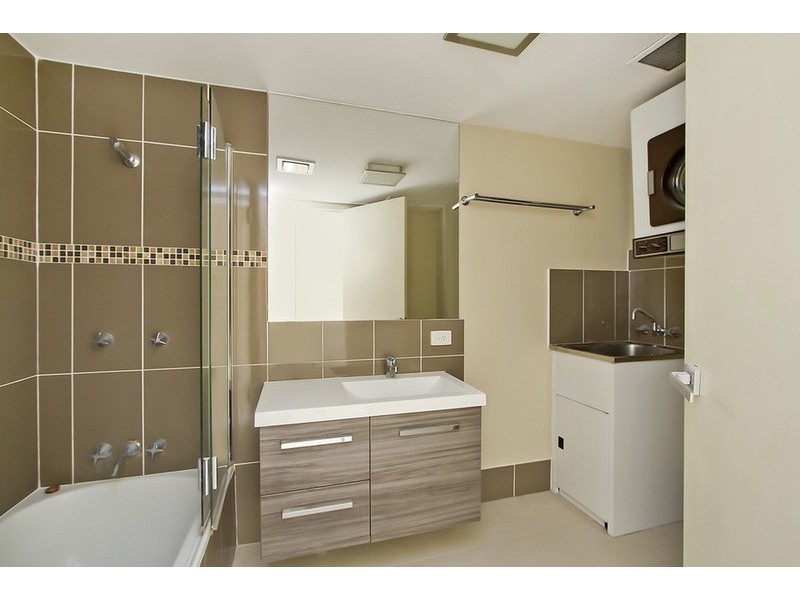 Cascade Gardens 26 Monaco Street, Surfers Paradise QLD 4217