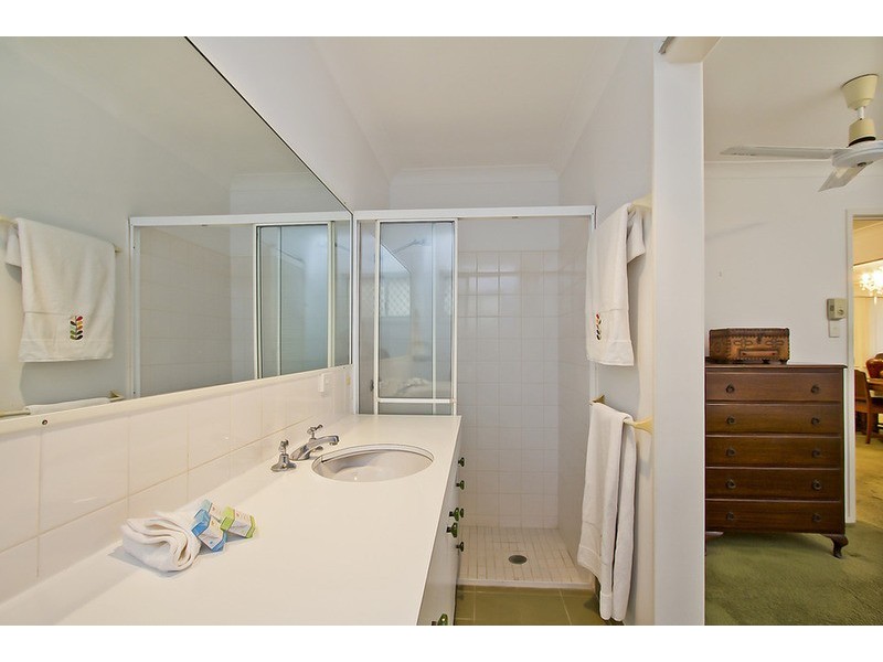 89 Amalfi Drive, Isle Of Capri QLD 4217