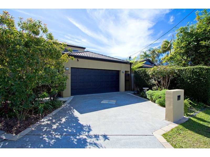 2/61 Bamboo Avenue, Bundall QLD 4217