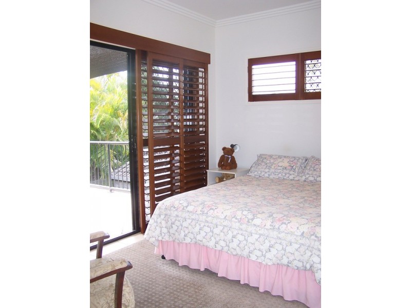 2/61 Bamboo Avenue, Bundall QLD 4217