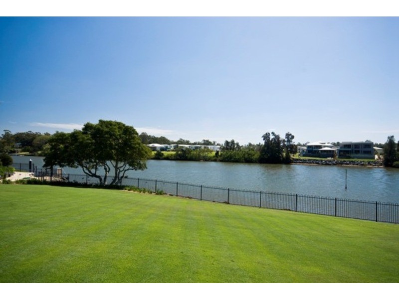 Carrara QLD 4211