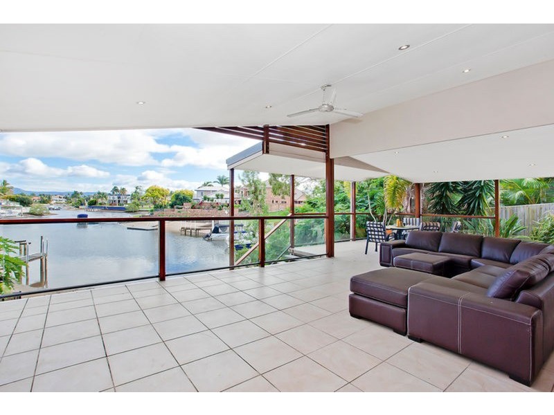 30 Blair Athol Crescent, Sorrento QLD 4217