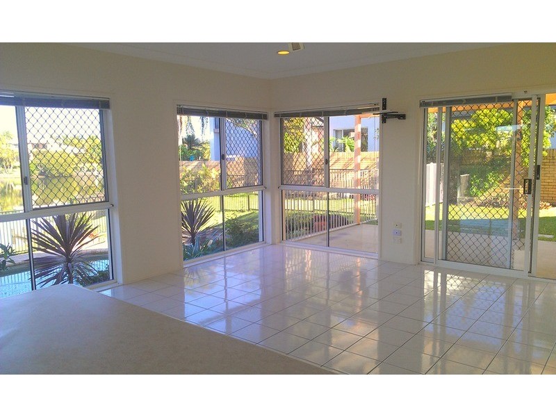 30 Panitz Street, Sorrento QLD 4217