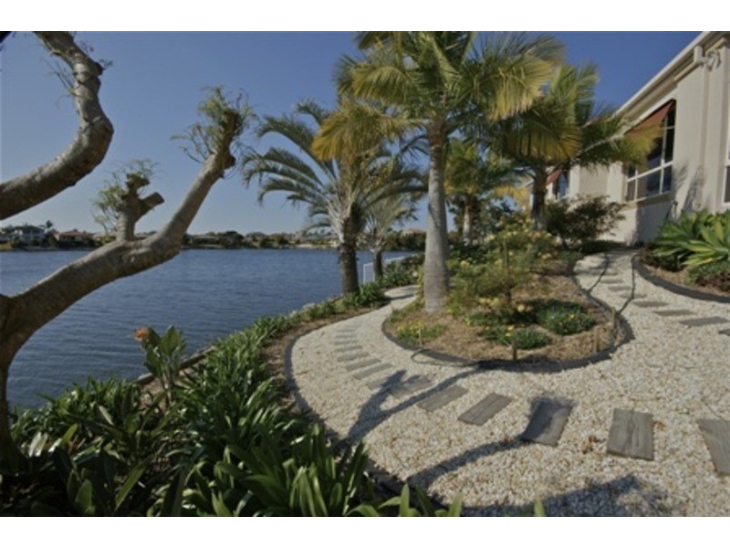 4 Massachusetts Court, Varsity Lakes QLD 4227