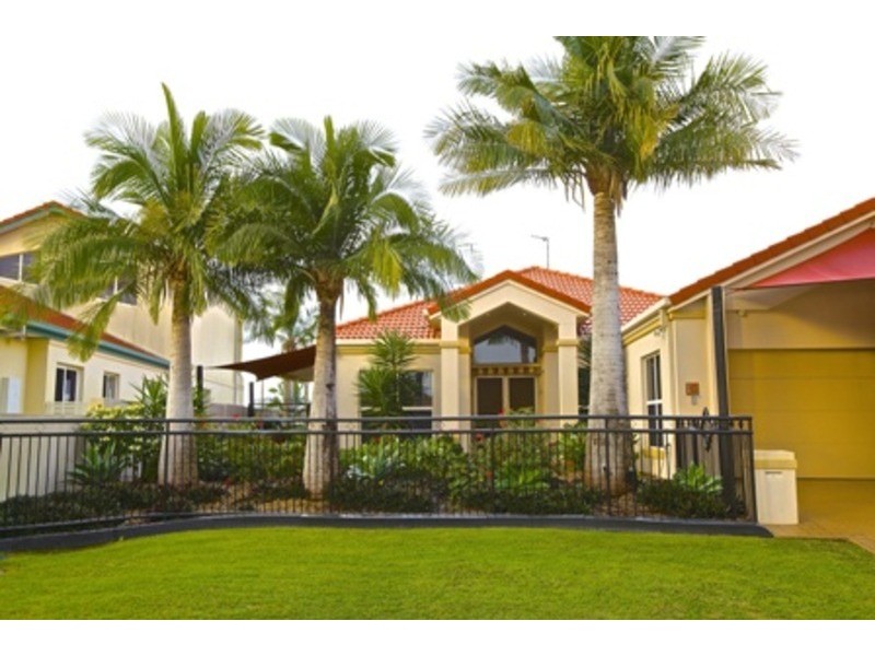 4 Massachusetts Court, Varsity Lakes QLD 4227