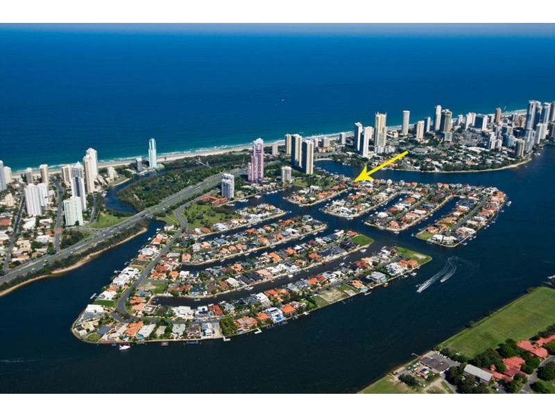 17 Admiralty Drive, Paradise Waters QLD 4217