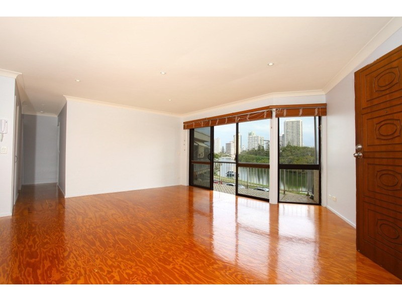 5/1a Pacific  Street, Main Beach QLD 4217