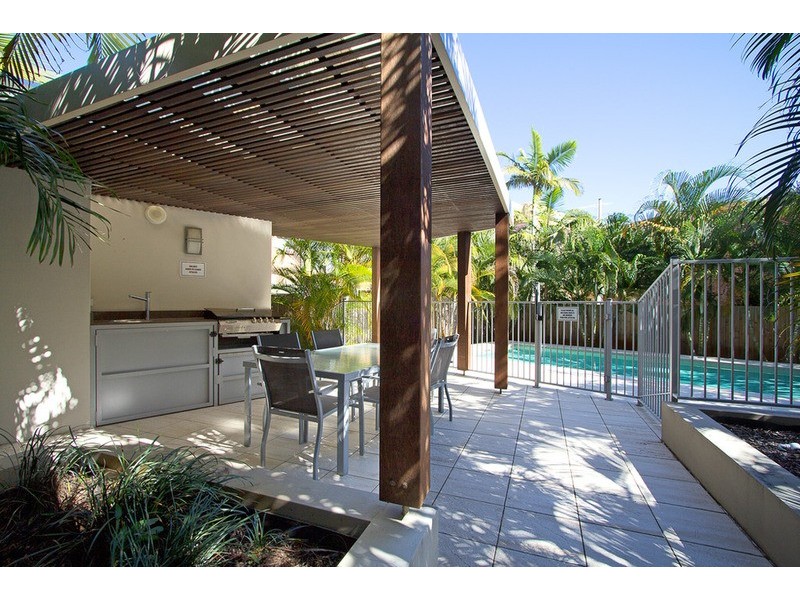 13/24  TARCOOLA  Crescent, Surfers Paradise QLD 4217