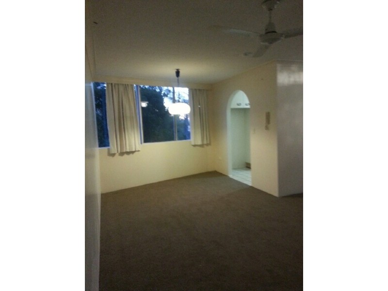 8/220 Surf Parade, Surfers Paradise QLD 4217