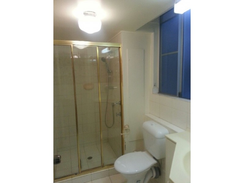 8/220 Surf Parade, Surfers Paradise QLD 4217