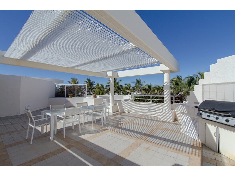 Villa 39/Sheraton Mirage Seaworld  Drive, Main Beach QLD 4217