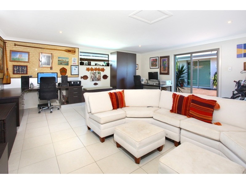 14 Boomerang Crescent, Sorrento QLD 4217