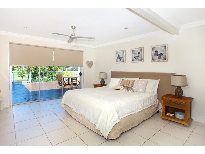 14 Boomerang Crescent, Sorrento QLD 4217