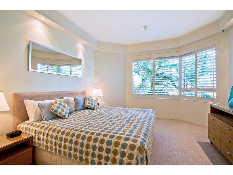 Villa 3/Sheraton Mirage Seaworld  Drive, Main Beach QLD 4217