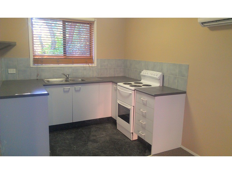 3/21 Cronin  Avenue, Main Beach QLD 4217