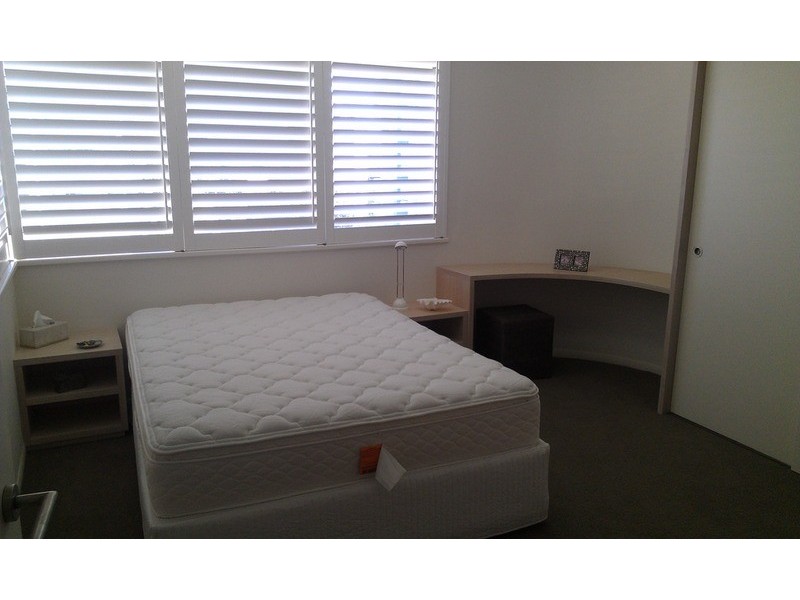 3 Garfield  Terrace, Surfers Paradise QLD 4217