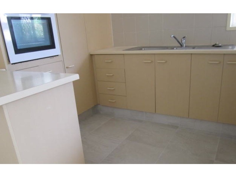 128 Benowa Road, Southport QLD 4215