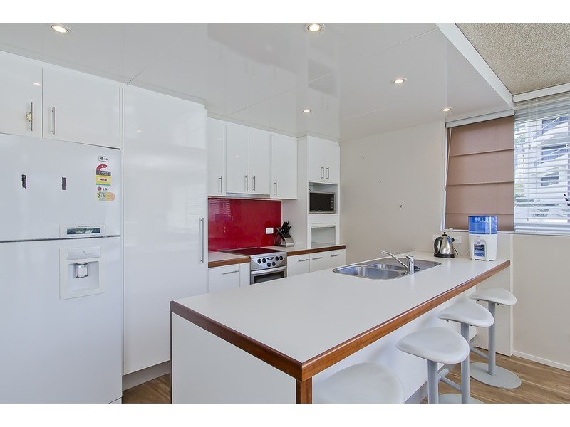 3/3508 Main Beach Parade, Main Beach QLD 4217