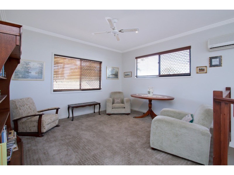 2/61 Bamboo  Avenue, Bundall QLD 4217