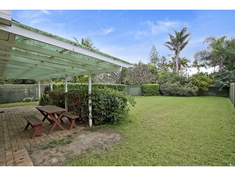 89 Amalfi Drive, Isle Of Capri QLD 4217