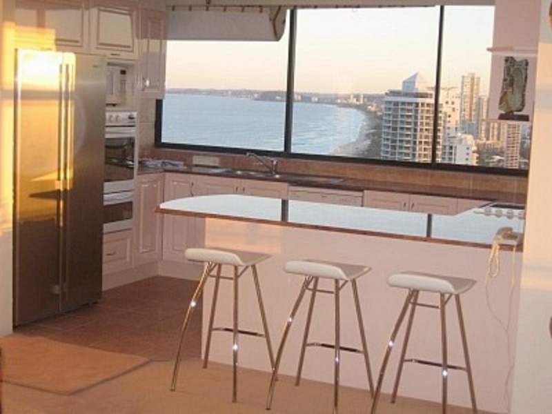 32/4 Old Burleigh Road, Surfers Paradise QLD 4217