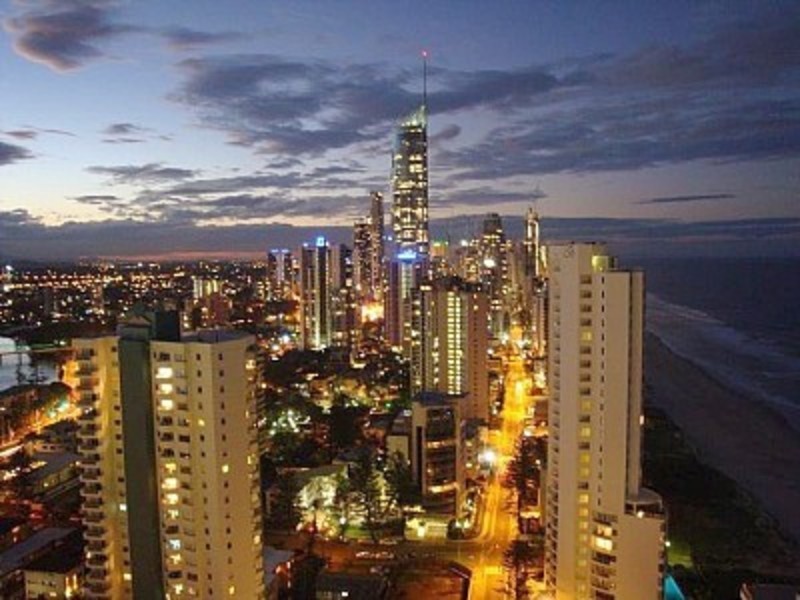 32/4 Old Burleigh Road, Surfers Paradise QLD 4217