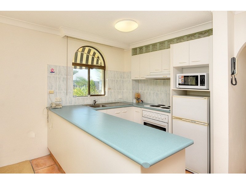 “Copacabana” 24 Hamilton Avenue, Surfers Paradise QLD 4217