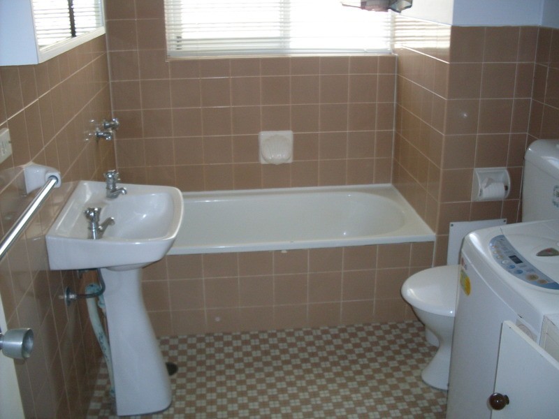 136 Old Burleigh  Road, Broadbeach QLD 4218