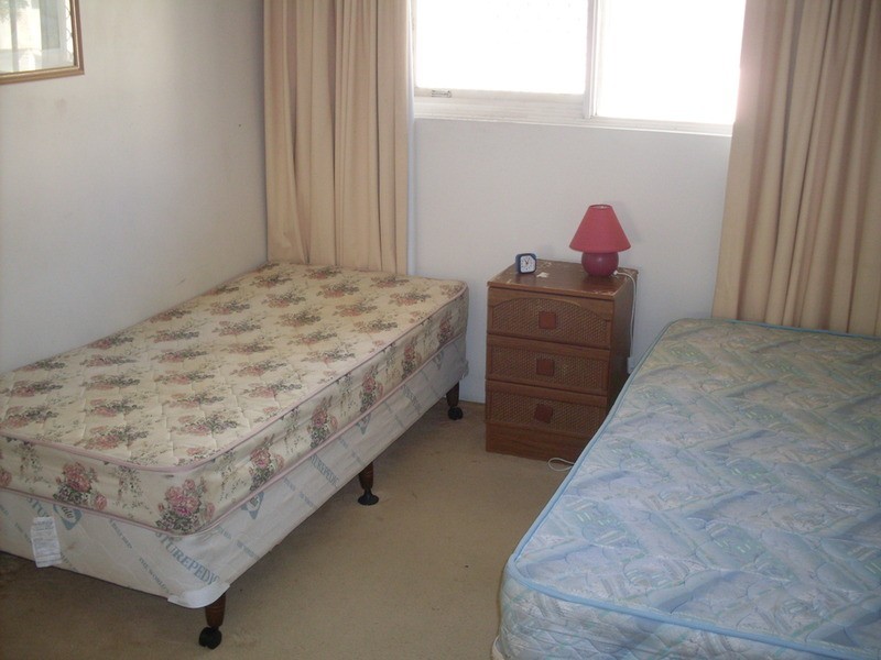 136 Old Burleigh  Road, Broadbeach QLD 4218