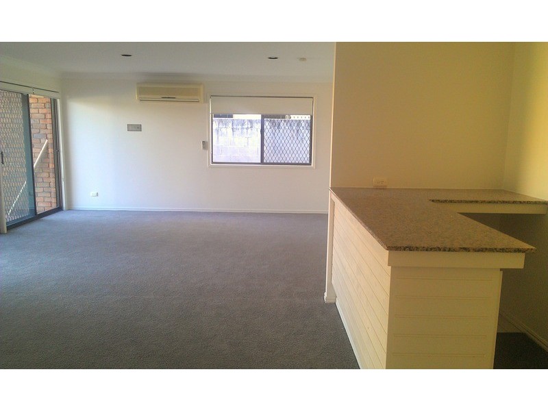 98 Commodore  Drive, Paradise Waters QLD 4217