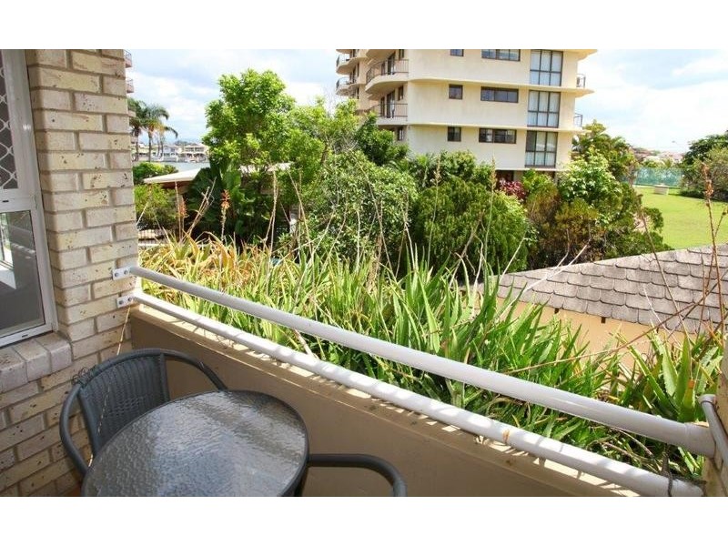 Budds Beach Apts/43 Cypress Avenue, Surfers Paradise QLD 4217