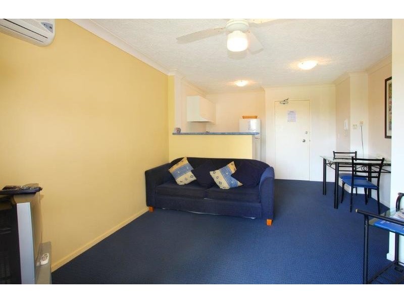 Budds Beach Apts/43 Cypress Avenue, Surfers Paradise QLD 4217