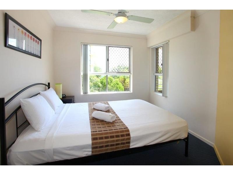 Budds Beach Apts/43 Cypress Avenue, Surfers Paradise QLD 4217